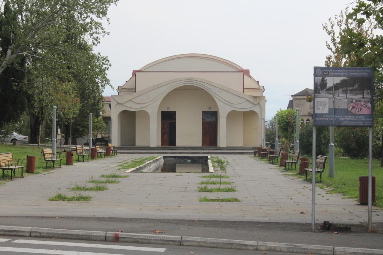 Hotel Rio Kutaisi Exterior photo